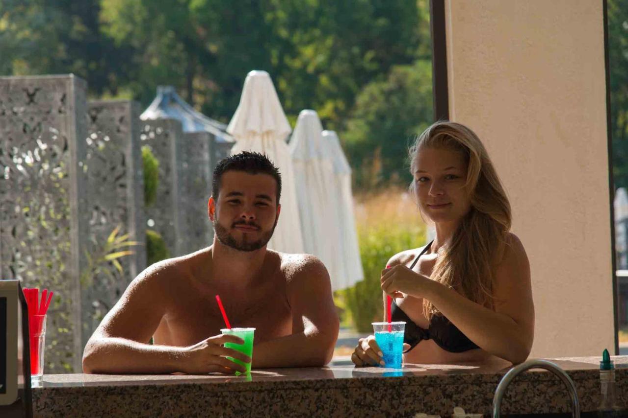 Marina White Sands Beach Hotel Obzor Bagian luar foto
