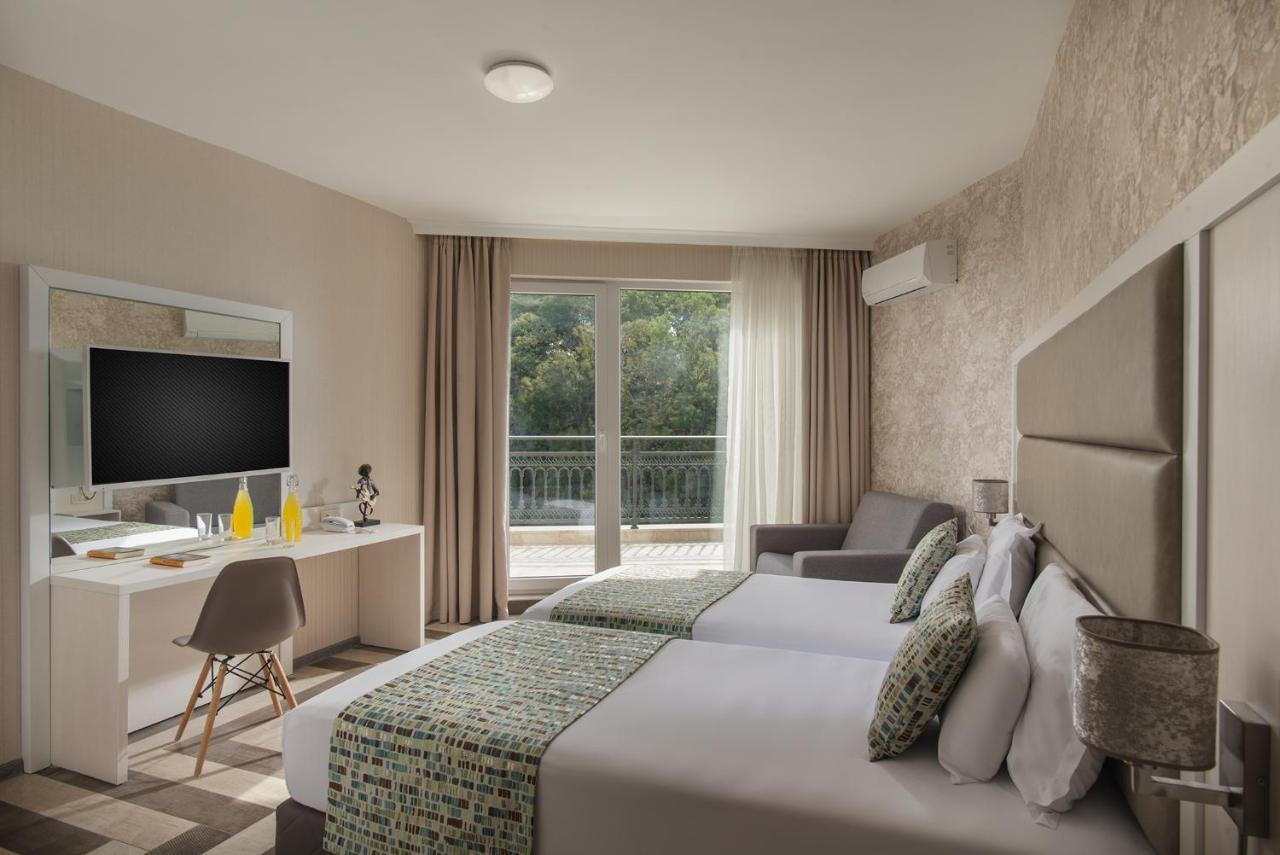 Marina White Sands Beach Hotel Obzor Bagian luar foto